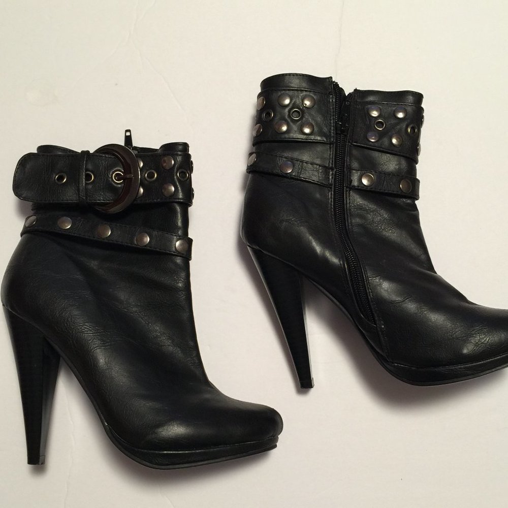 CLUB COUTURE STUDDED ANKLE BOOT
